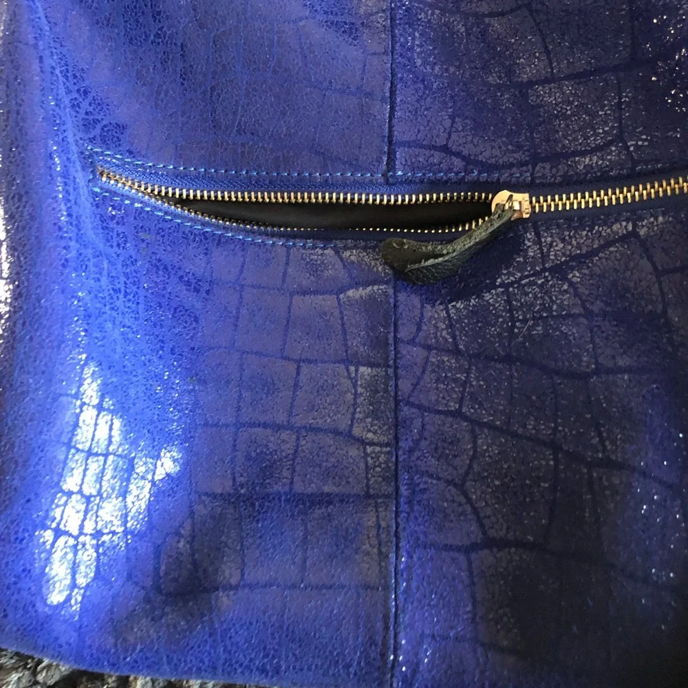 Deep Blue Textured Tote Bag with Front Zip Pocket